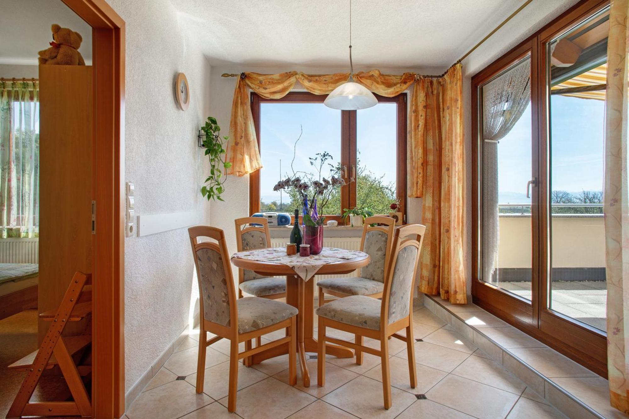 Ferienwohnung Plocher Имменштад-ам-Бодензее Экстерьер фото